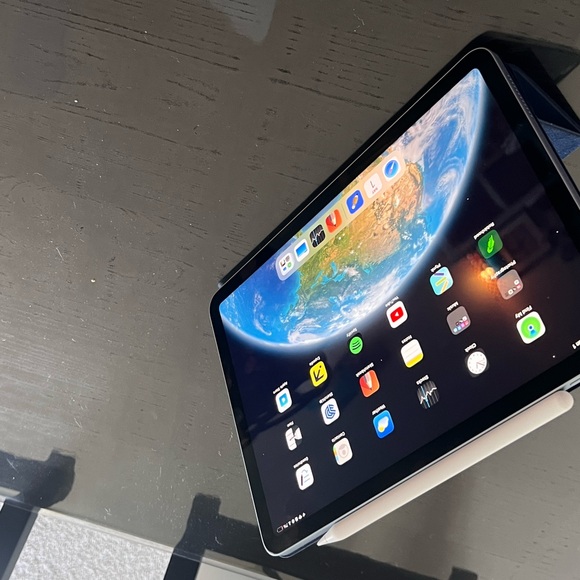 iPad + PS4 Bundle